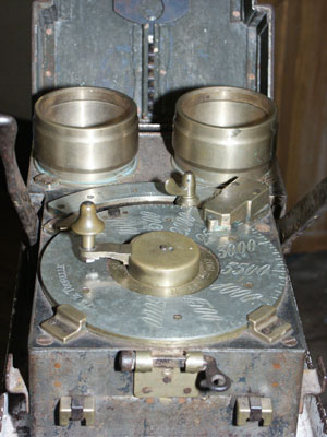 Im Turm f�r 75 mm Zwillingsgesch�tz