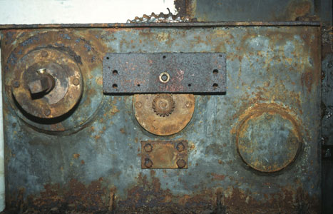 Gesch�tzbettung f�r 38 cm Gesch�tz, Steuereinheit