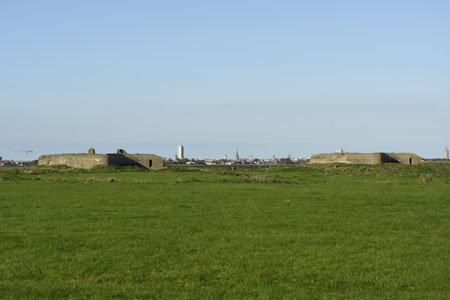 Verst�rkte R 611 der HKB Hannover bei Leffinge