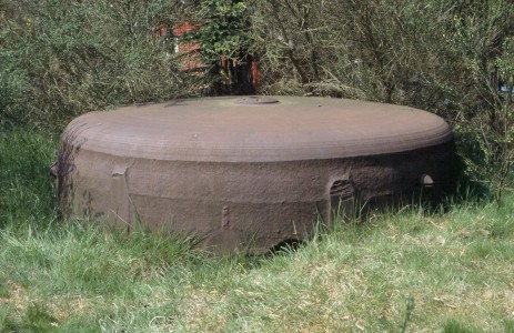 R 634 mit 6-Schartenturm 35 P8 des Nordst�tzpunktes