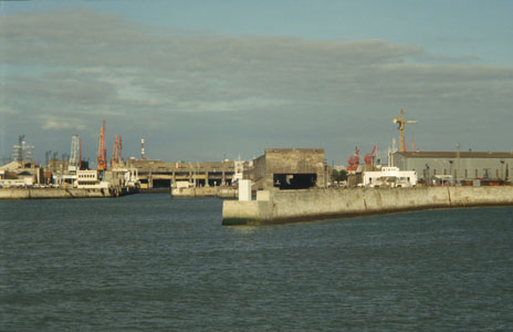 Schleusenbunker, von See aus gesehen