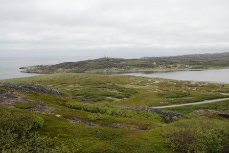 Die Halbinsel hinter der M�ndung ist russisches Staatsgebiet!