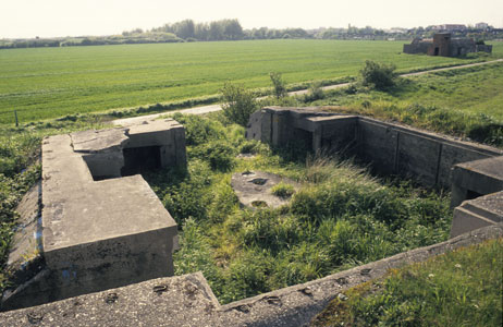 D�nkirchen: Unterstand mit Bettung f�r eine leichte Flak