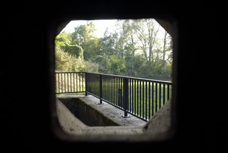 Das Schußfeld vor Block EH